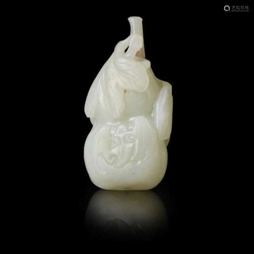 WHITE JADE 'DOUBLE-GOURD' SNUFF BOTTLE QING DYNASTY, 19TH CENTURY