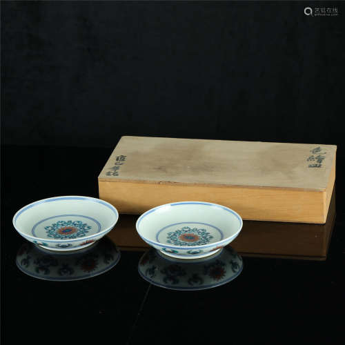 A Pair of Chinese Dou-Cai Glazed Porcelain Plates