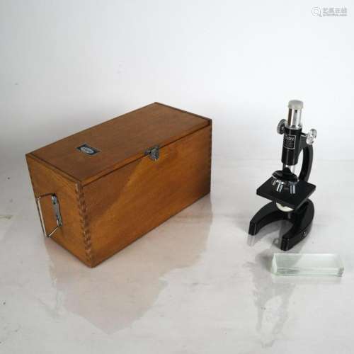 Tasco Deluxe High Quality Microscope and Case