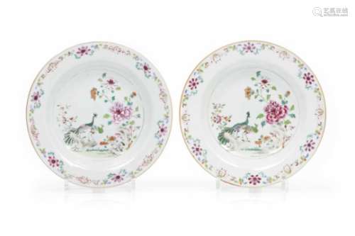 A pair of octagonal platesChinese export porcelainGardenscape with peacocks, 