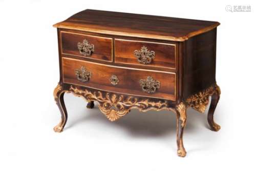 A D.José chest of drawersRosewoodGilt carved decorationTwo short and one long drawersGilt bronze