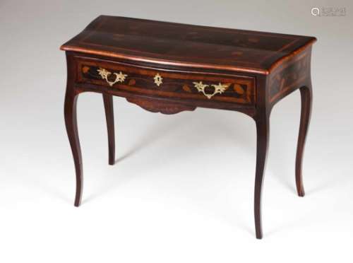 A D. José/D.Maria side tableFloral rosewood, jacaranda and thornwood marquetry decorationScalloped