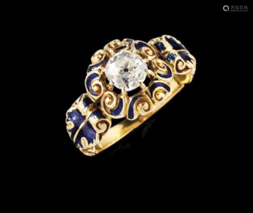 A ringGoldChiselled decoration, blue enamel with an antique brilliant cut diamond (ca. 0.90ct)