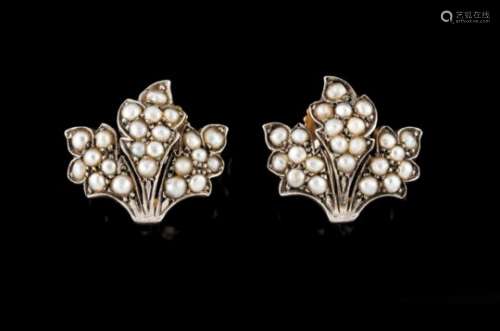 A pair of screw thread earringsSilver and goldLeaves set with micro pearlsEurope, 1st half of 20th