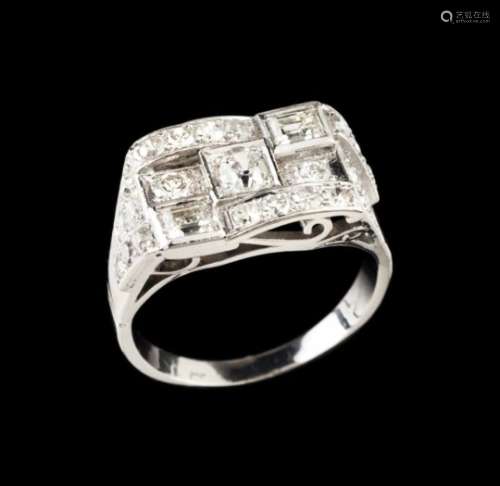 An Art Deco ringPlatinumSet with 25 various cuts diamonds, total (ca.1.50ct)Unmarked, as per