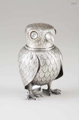 A boxPortuguese silver Raised and chiselled owl with hinged lidOporto hallmark, Eagle 916/000 for