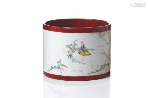 FINE FAUX BOIS AND FAMILLE ROSE PORCELAIN BRUSHPOT