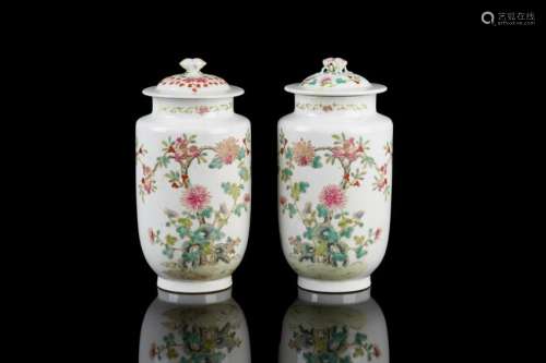 PAIR OF FAMILLE ROSE PORCELAIN COVERED JARS