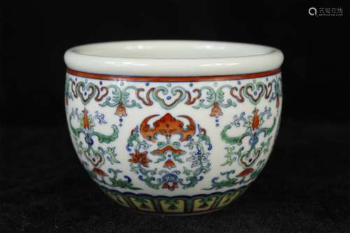 A Chinese Dou-Cai Glazed Porcelain Bowl