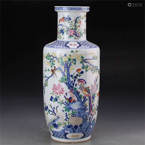 A Chinese Dou-Cai Glazed Porcelain Vase