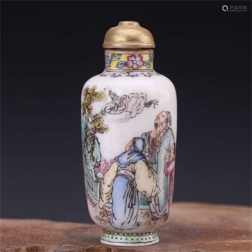 A Chinese Enamel Glazed Porcelain Snuff Bottle