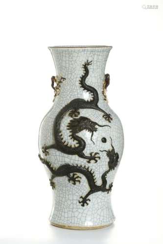 Chinese Ge Type Baluster 'Dragon' Vase