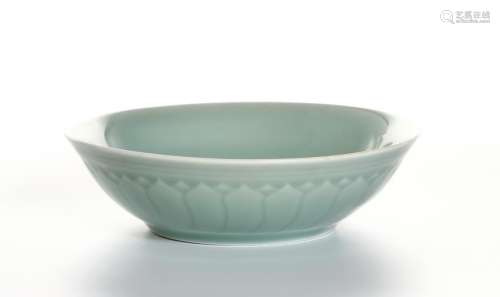 Chinese Celadon Glazed Lobed Bowl