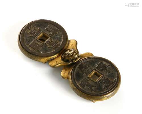 Chinese Gilt-Bronze 'Coin' Belt Buckle