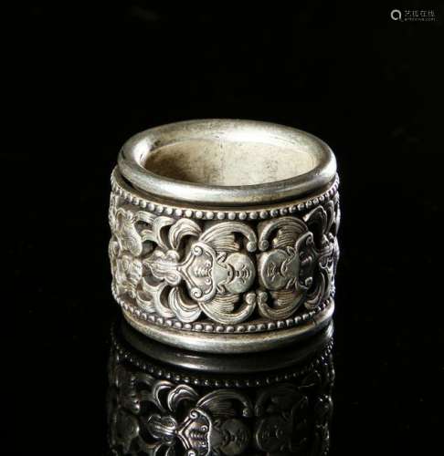 Carved Silver Thumb Ring