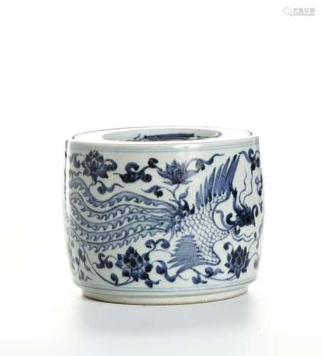 Chinese Blue and White Drum-Shaped Box and Cover