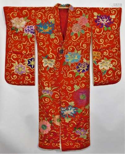 Japanese Edo Period Red and Gold Uchikake Kimono