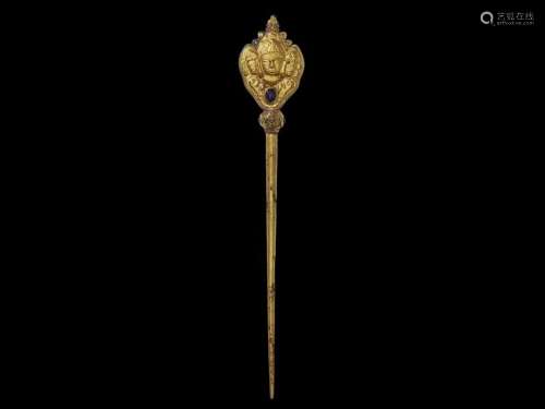 A CHAM REPOUSSÉ GOLD HAIRPIN WITH BRAHMA