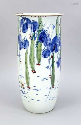 Large vase with serp