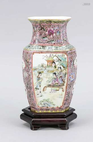 Famille-rose vase, C