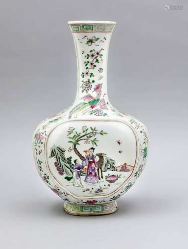 Famille-rose vase, C