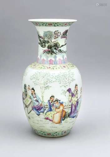 Famille-rose vase, C