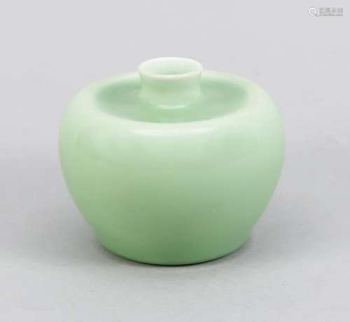 Apple-shaped vase/br