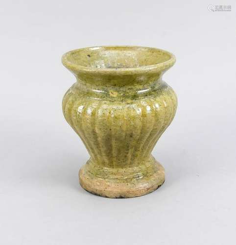 Stoneware vase, Chin