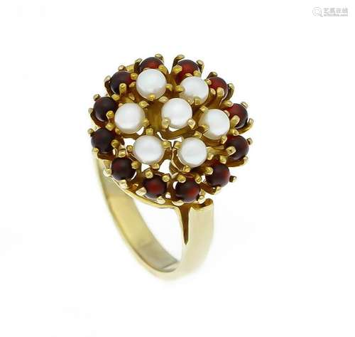 Garnet orient pearl ring