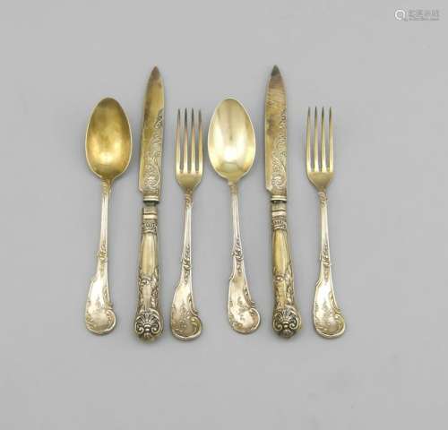 Four spoons and four fork