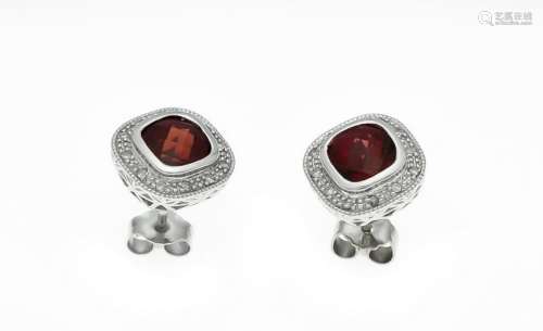 Garnet diamond studs WG 5