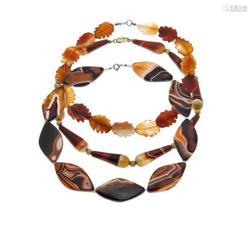 Convolute 3 agate collier