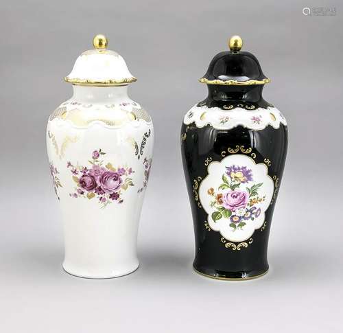 Two lidded vases, Wa