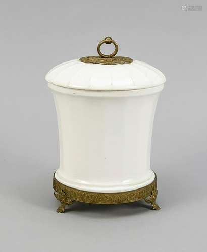 Empire lidded box, w