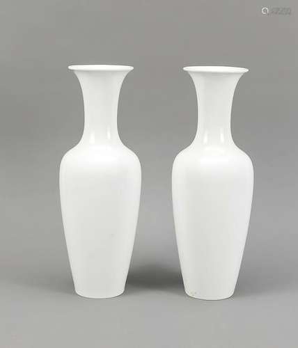 Pair of vases, KPM B