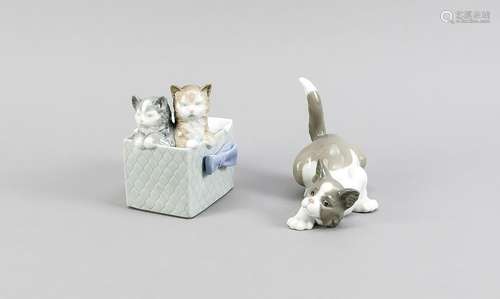 Two cat figurines, L