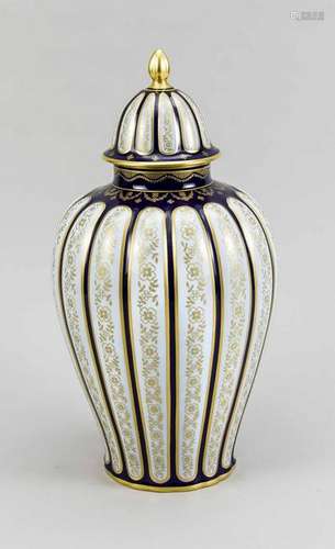 Lidded vase, Thomas,