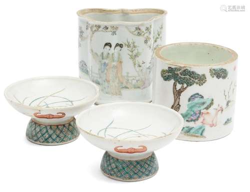 A pair of Chinese porcelain stem bowls and two brush pots, 19th century, the stem bowls painted to