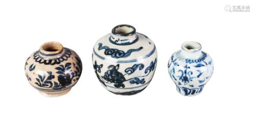 Three Chinese porcelain jarlets, Ming dynasty, 16th-17th century, each painted in underglaze blue