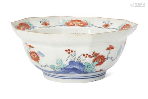 A Japanese porcelain ten-sided Imari bowl, 19th century, decorated with chrysanthemum and peonies in