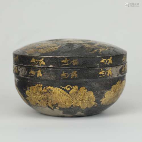 CHINESE SILVER AND GILT COVERED BOX