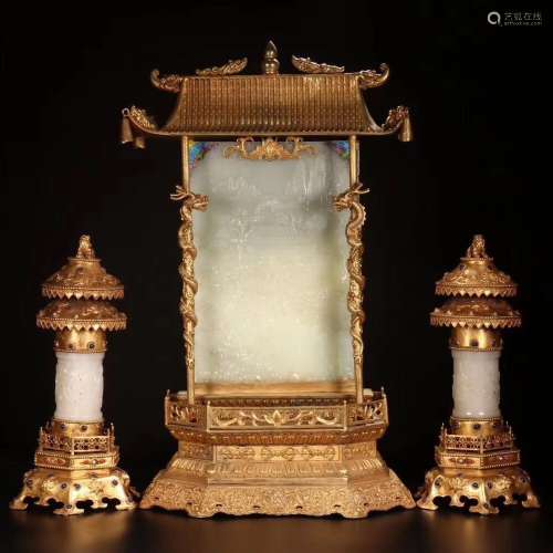 INTRICATELY CARVED AND INSCRIBED JADE GILT TABLE SCREEN