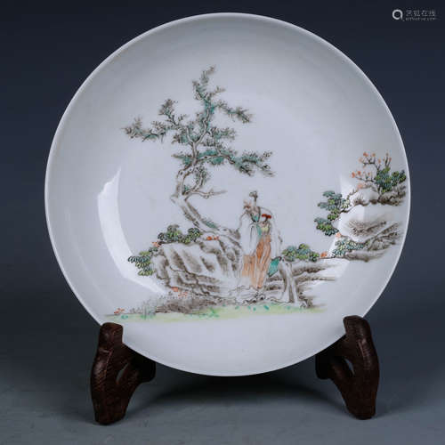 A Chinese Famille-Rose Porcelain Plate