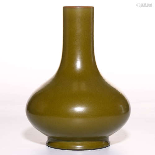 A Chinese Tea-Dust Glazed Porcelain Vase