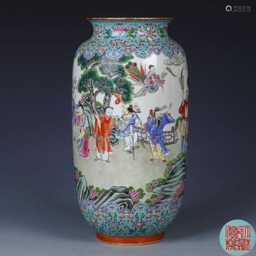 A Chinese Famille-Rose Porcelain Vase