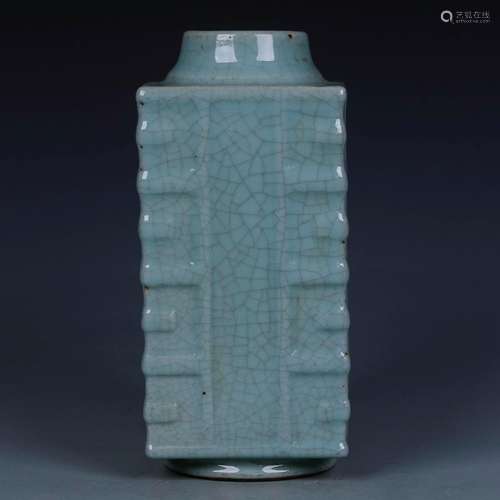 A Chinese Ru-Type Glazed Porcelain Vase