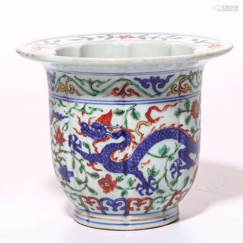 A Chinese Wu-Cai Glazed Porcelain Planter