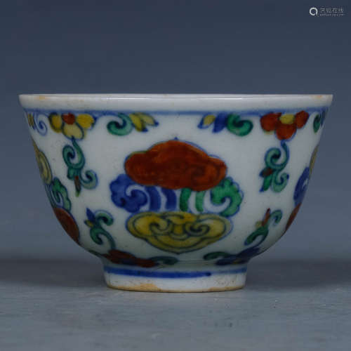 A Chinese Dou-Cai Glazed Porcelain Cup