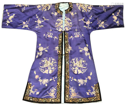 SILK EMBRIODERED LADY'S ROBE
