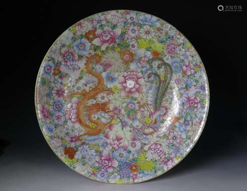 LARGE QIANLONG FAMILLE ROSE CHARGER, MARK AND PERIOD